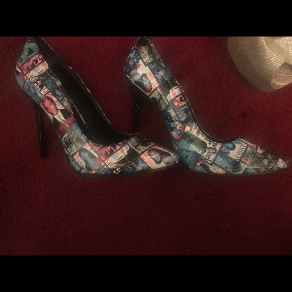 Shoes - Picture 1 of 1